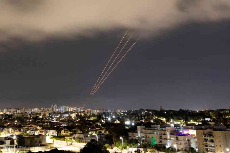 El sistema antimisiles de Israel fácilmente repelió los intentos de ataques aéreos de Irán